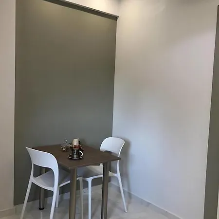 Filippou 13 Luxury Aprts With Balcony Apartment